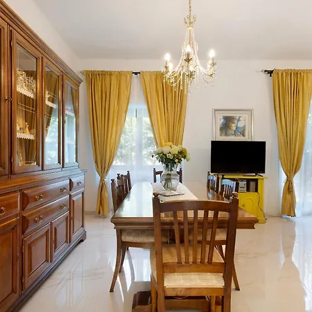 Ca' Lina Apartment Licciana Nardi